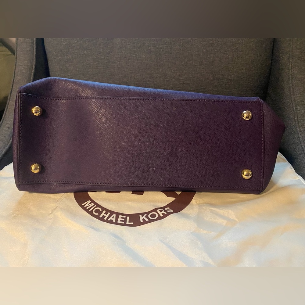 Michael Kors Bag - Picture 3 of 11
